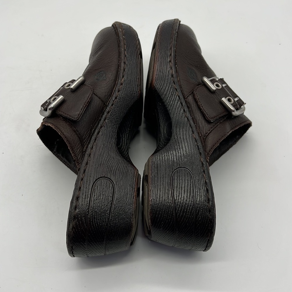 Born Brown Leather Slip On clogs size 8 - Picture 7 of 11
